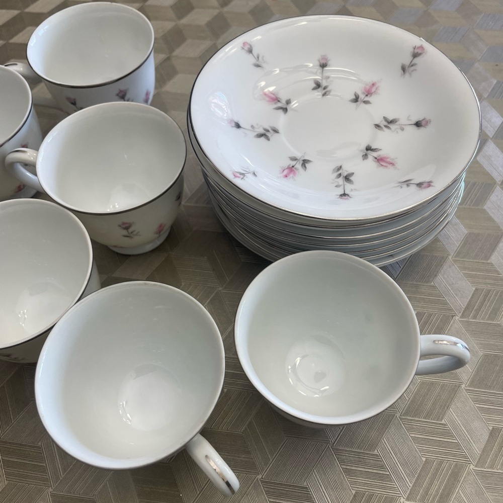 Harmony House Fine China Coffee Set - Picture 13 of 16